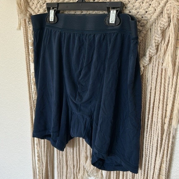 Lululemon men’s boxer briefs medium - Picture 2 of 4